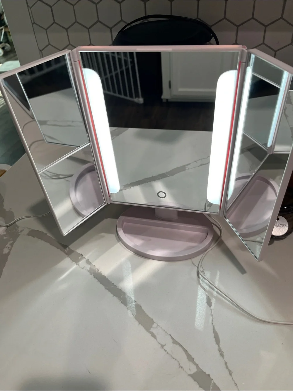 glamazy beauty  3 panel trifold  LED Lighted makeup mirror
